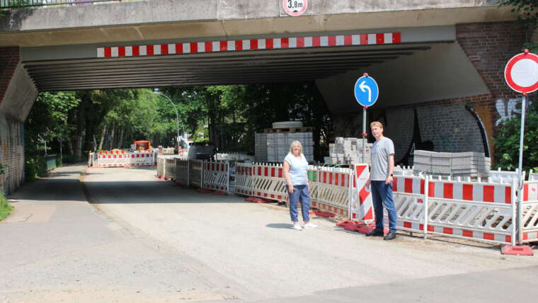 Der Um- und Ausbau der Veloroute 3 in der Niendorfer Straße wächst sich zur Dauerbaustelle aus